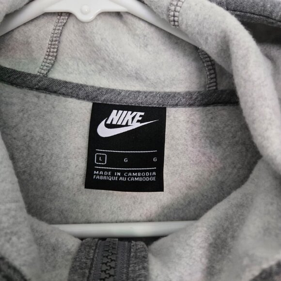 Nike Light Grey Sweatsuit – Brand New, Never Worn - Picture 4 of 7